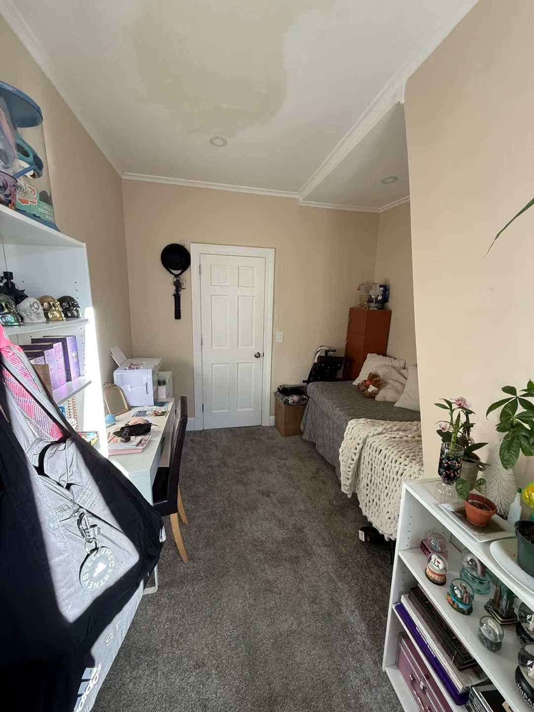 Private room for rent image indicator(4)