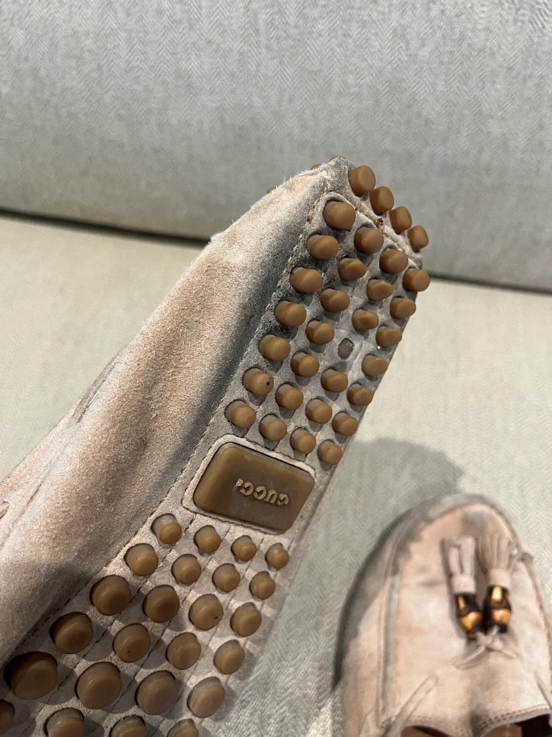 Gucci Women’s suede loafers / slippers image indicator(4)