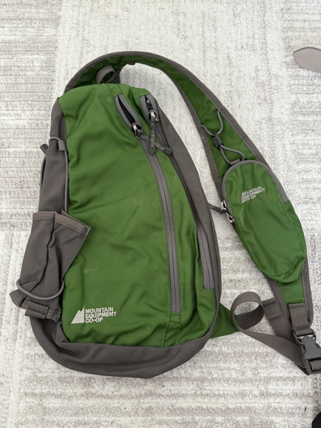 MEC Green Sling Bag - photo 2