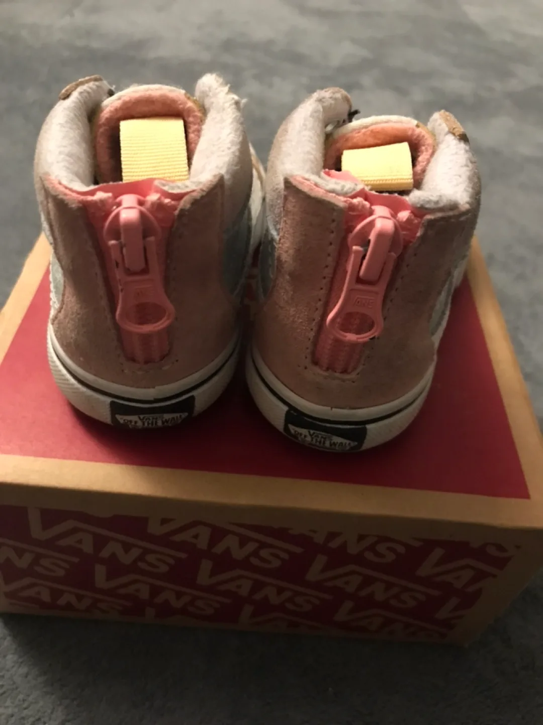 Vans Sk8-Hi Zip Mte Pastel Multi, Size 5 Toddler image indicator(4)