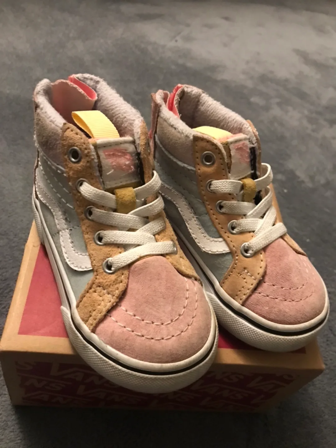 Vans Sk8-Hi Zip Mte Pastel Multi, Size 5 Toddler image indicator(3)