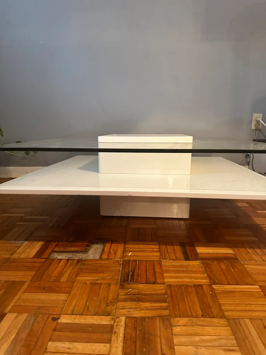 White Glass Top Coffee Table image indicator(2)