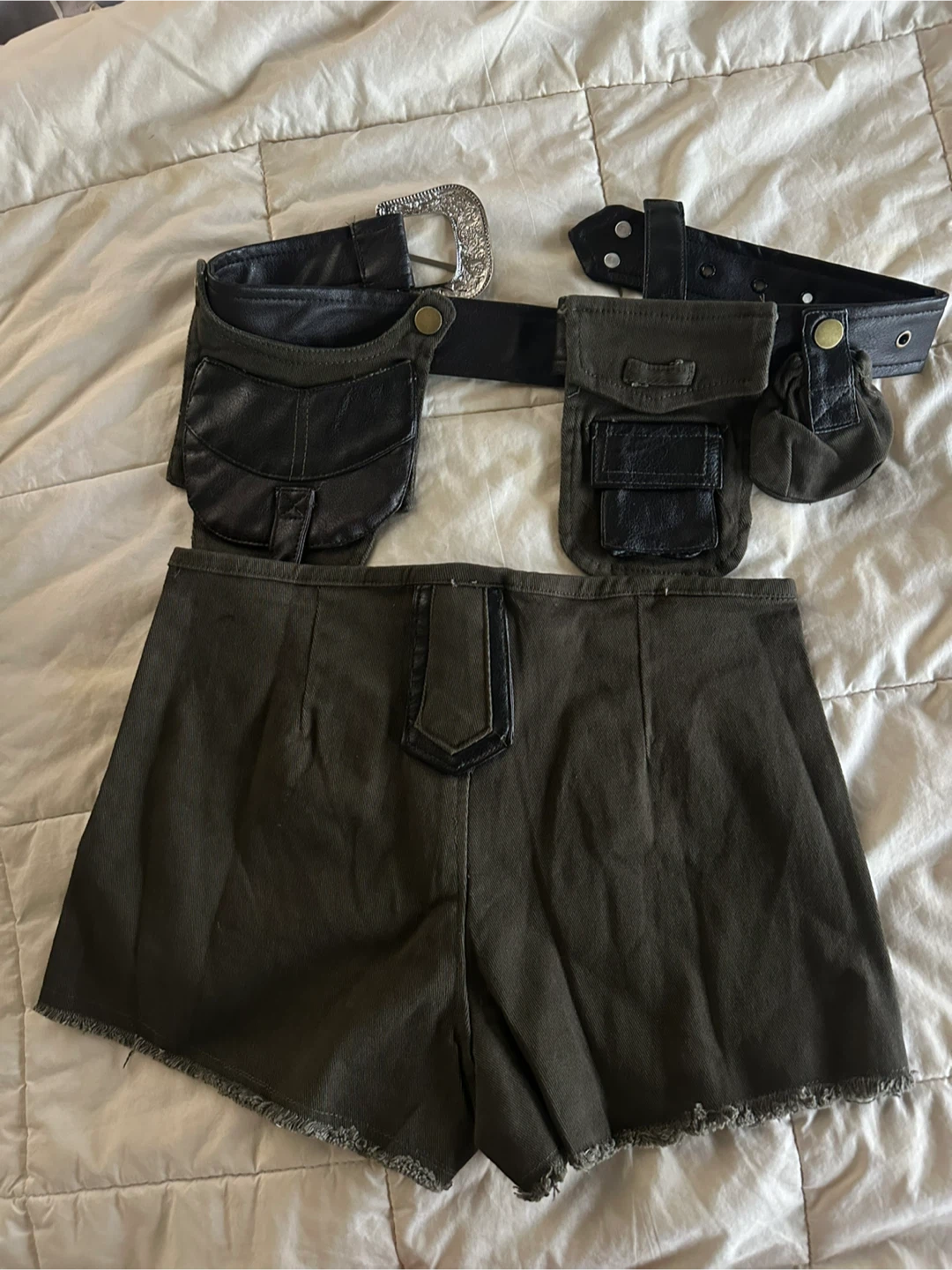 Olive Green Shorts with Black Belt - photo 4