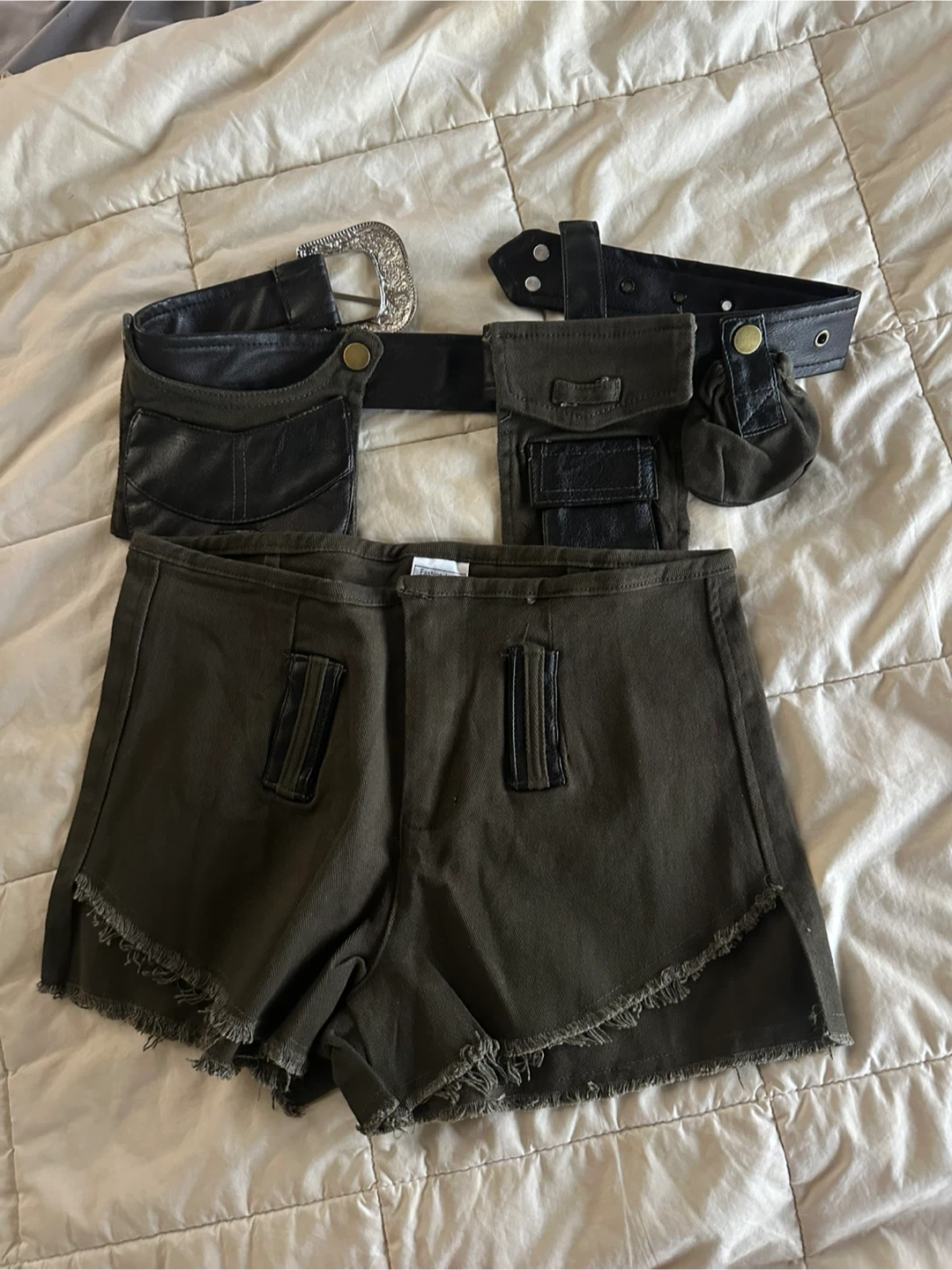 Olive Green Shorts with Black Belt - photo 2