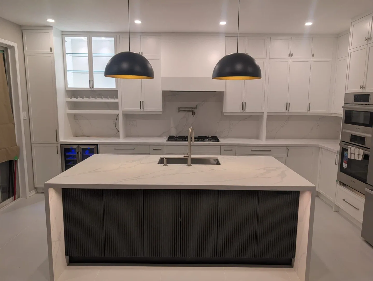 Custom White Kitchen with Island image indicator(5)