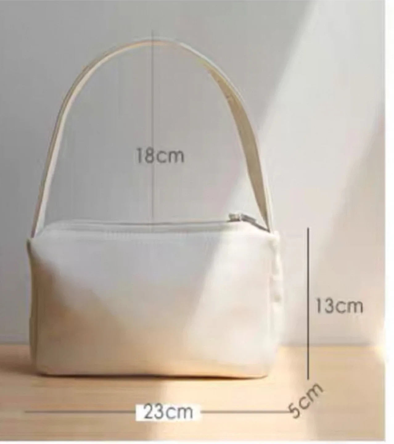 Cream Leather Shoulder Bag image indicator(3)