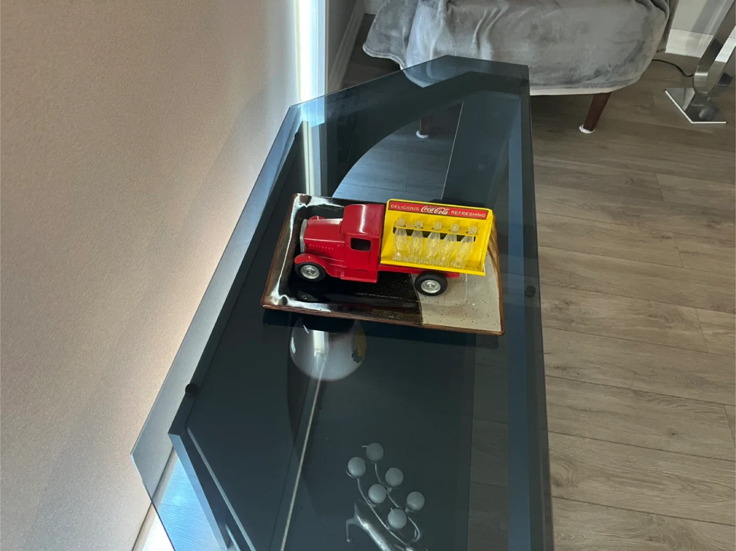 Coca-Cola Delivery Truck Diecast image indicator(2)