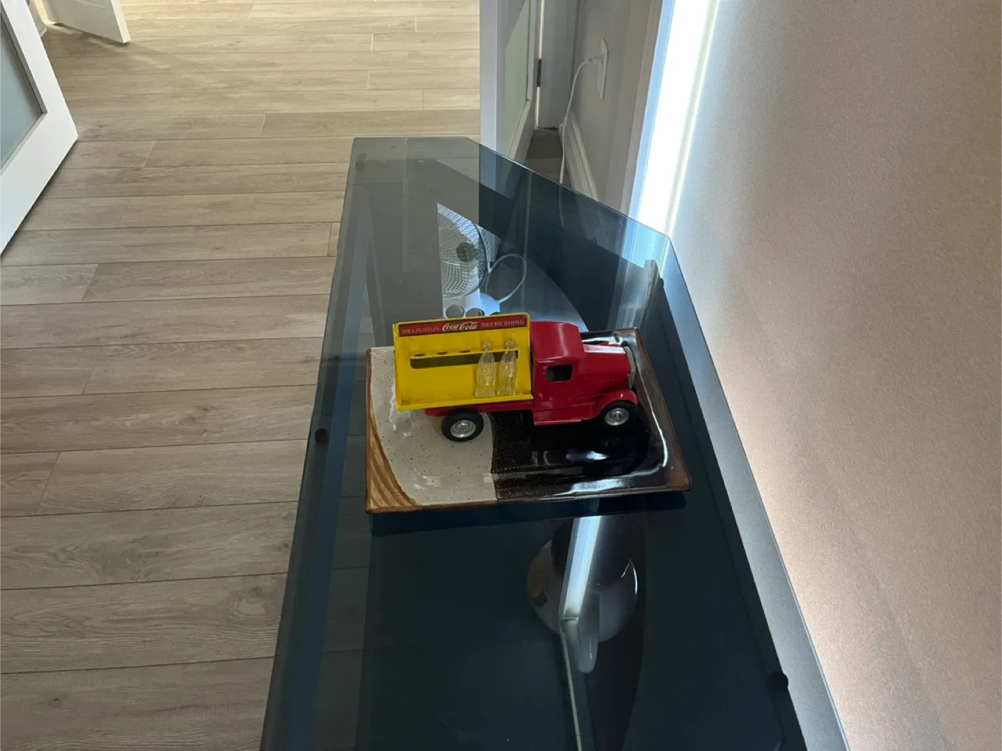 Coca-Cola Delivery Truck Diecast image indicator(3)