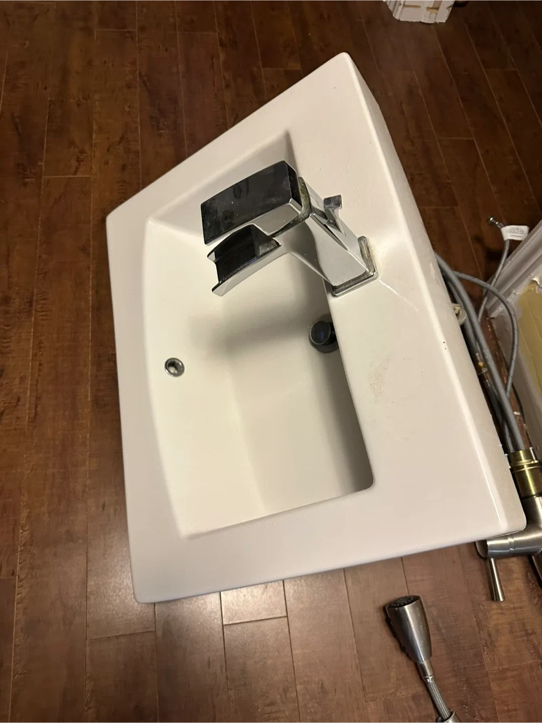 Bathroom Sink image indicator(2)