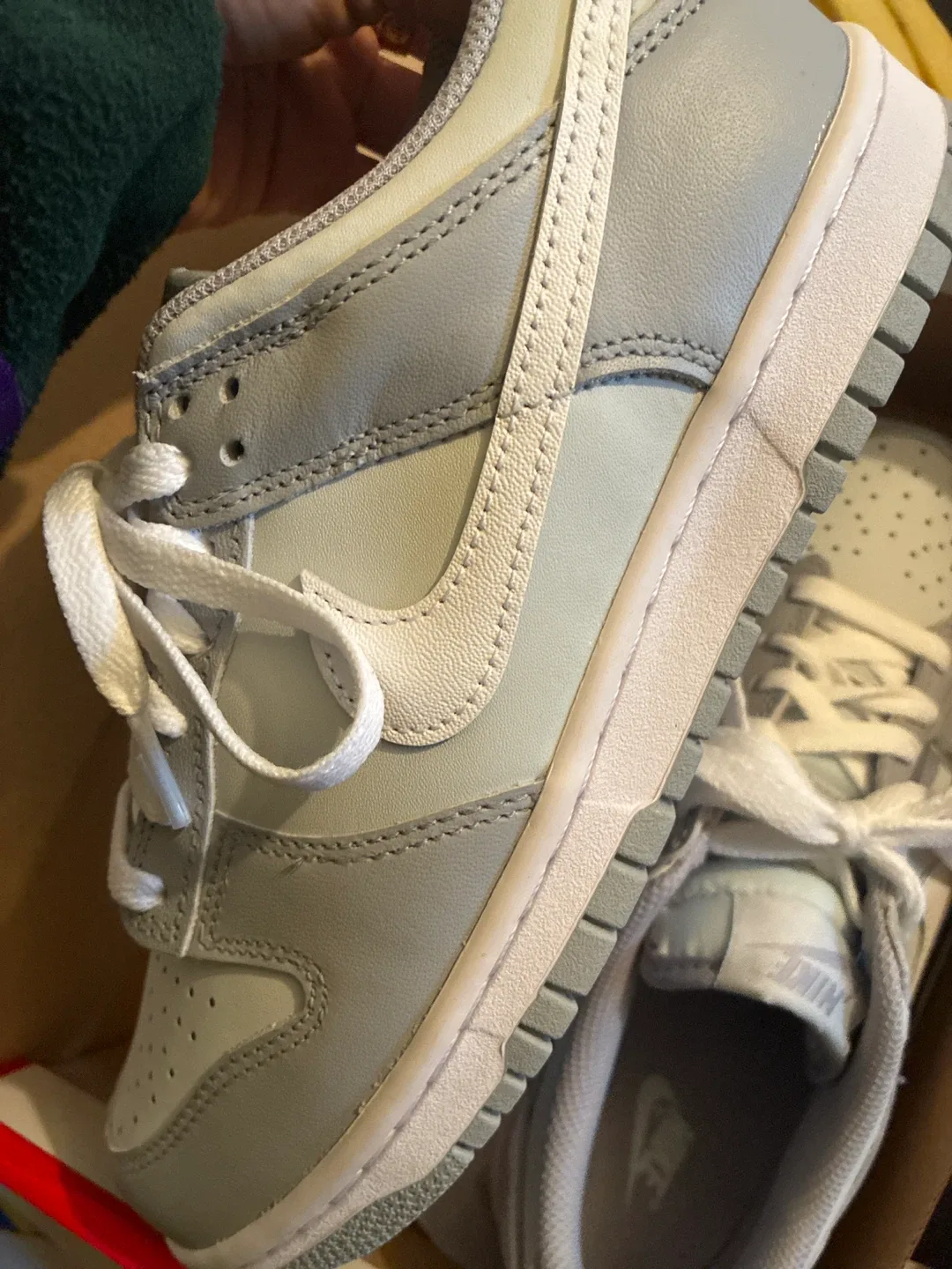 Nike Dunk Low Size 6Y thumbnail