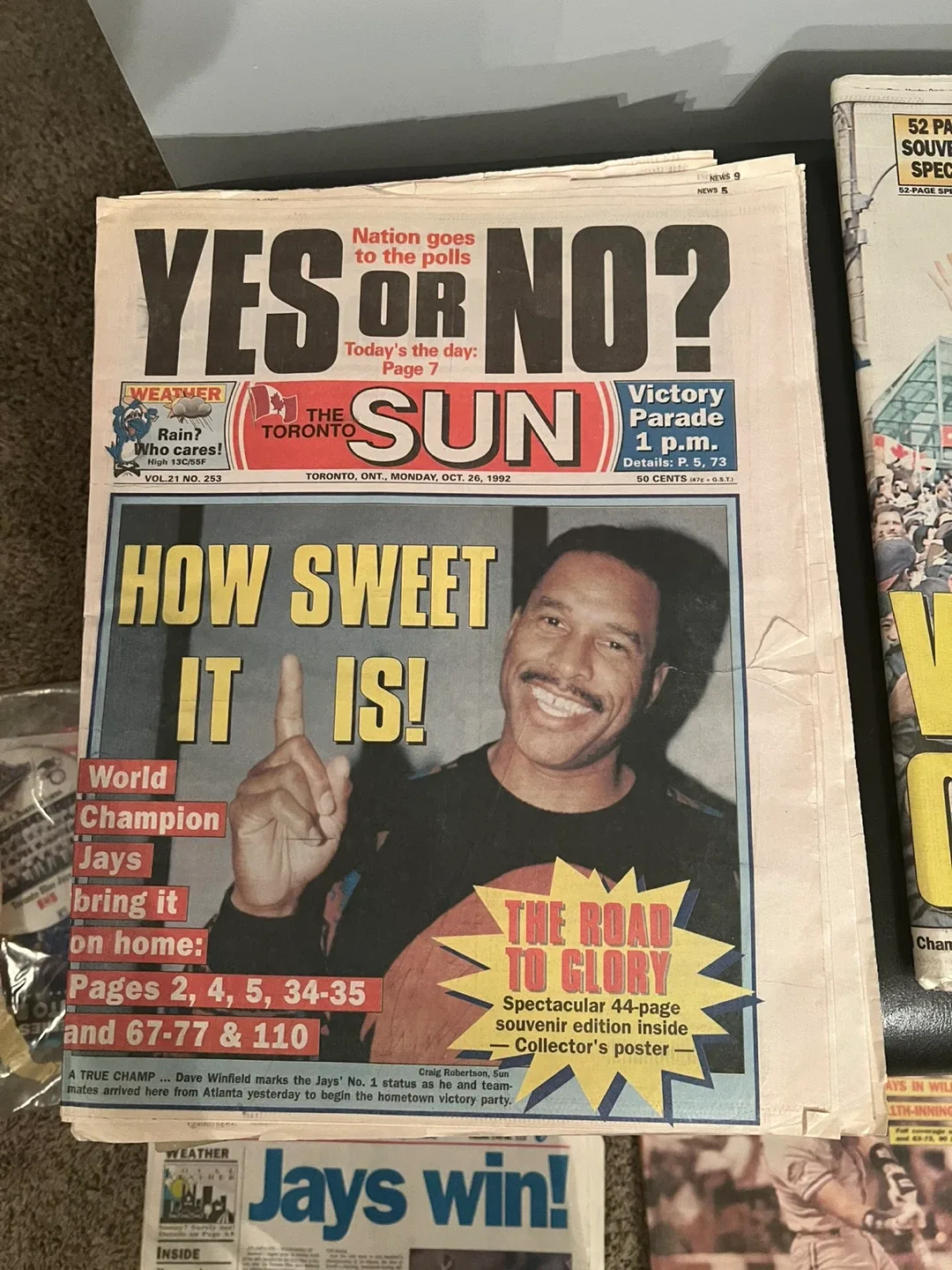 Toronto Sun 1992-1993 Blue Jays World Series Newspaper image indicator(3)