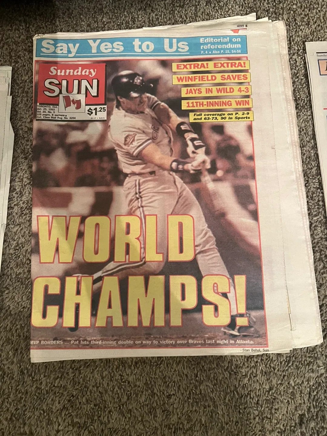 Toronto Sun 1992-1993 Blue Jays World Series Newspaper image indicator(4)