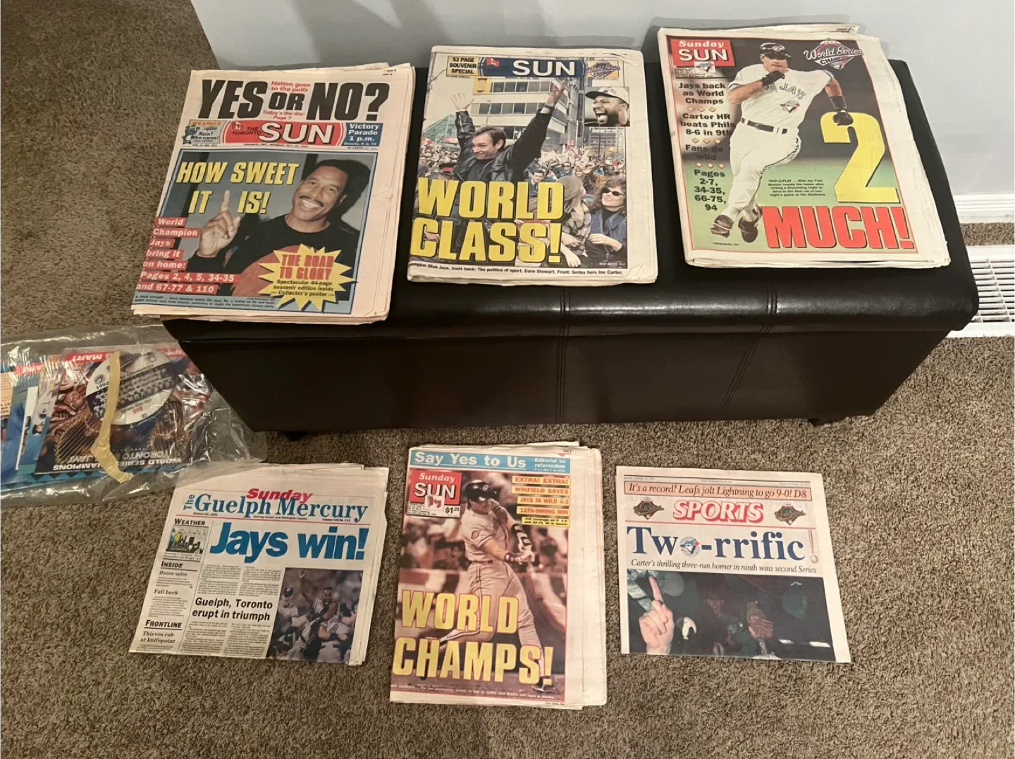 Toronto Sun 1992-1993 Blue Jays World Series Newspaper image indicator(7)