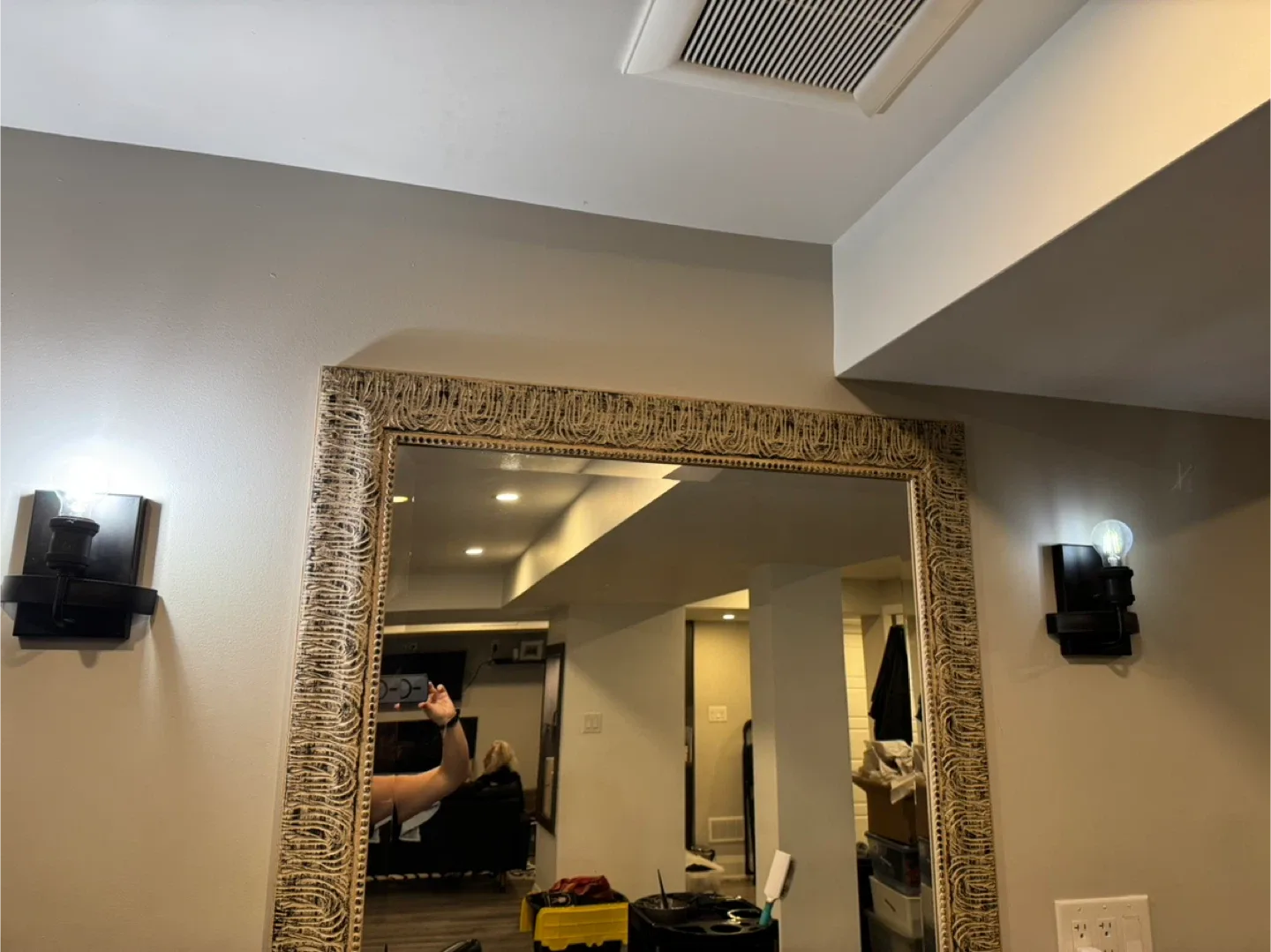 Wall scones (2) image indicator(3)