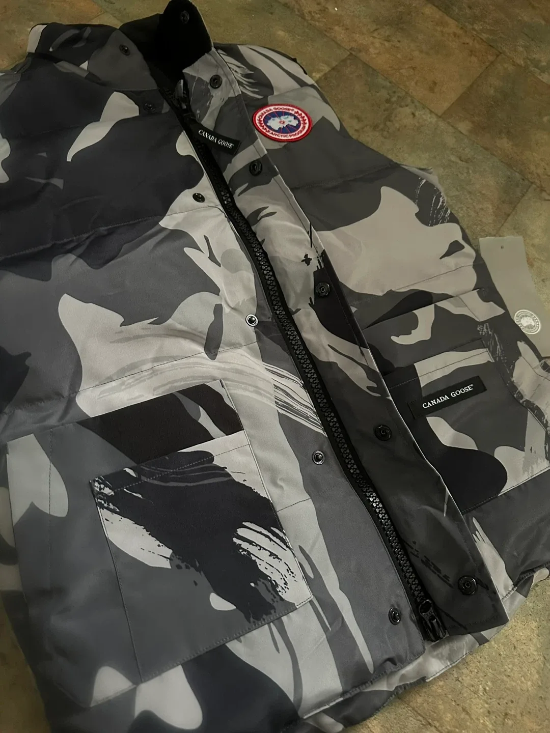 Canada Goose Camo Padded Vest - New! image indicator(3)
