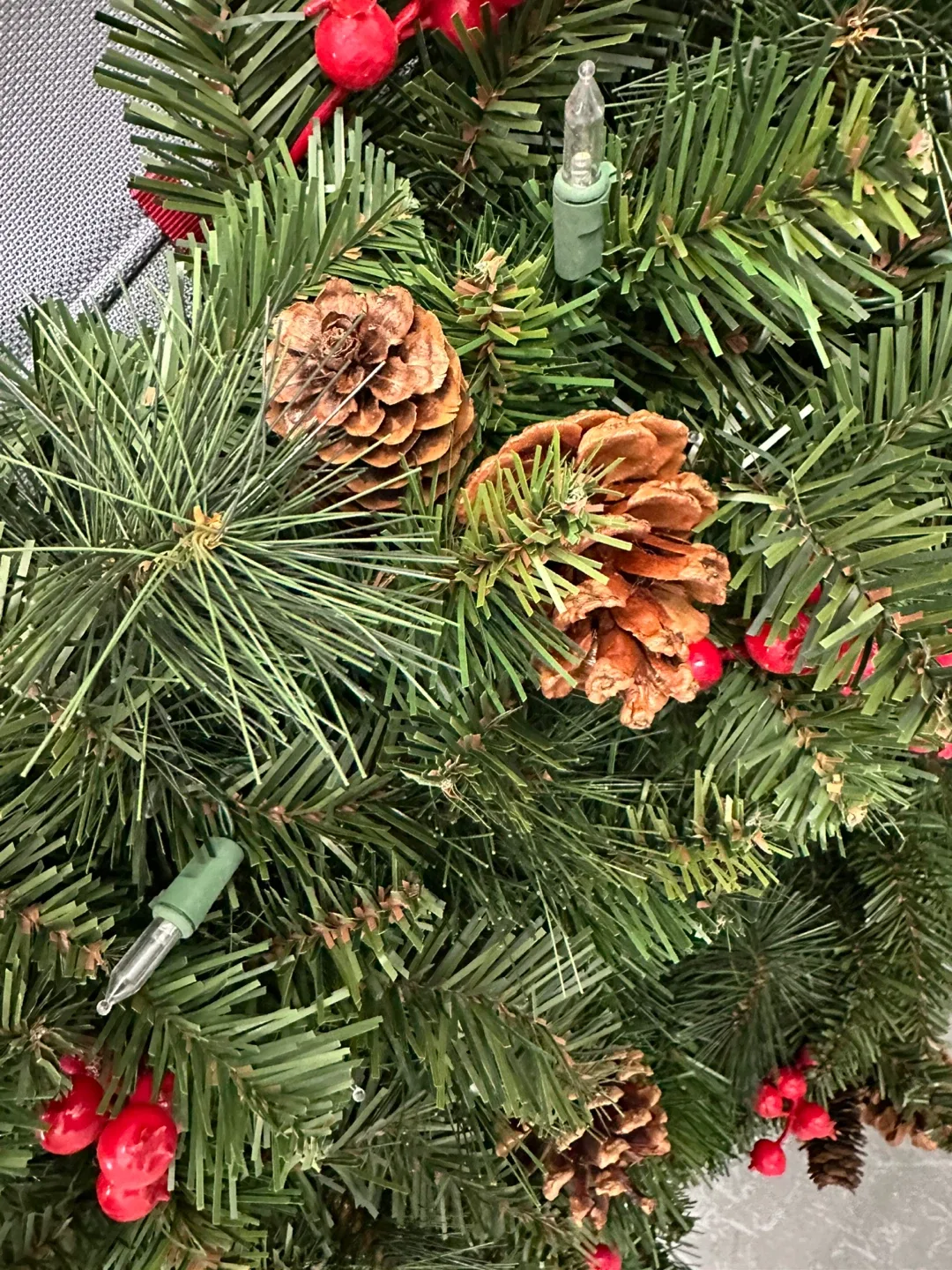 Christmas Wreath w/Lights Pinecones & Berries - 22” image indicator(3)