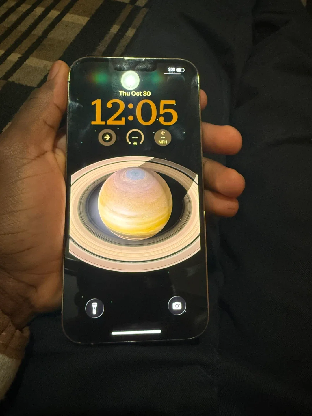 iPhone 13 Pro Max Gold image indicator(5)