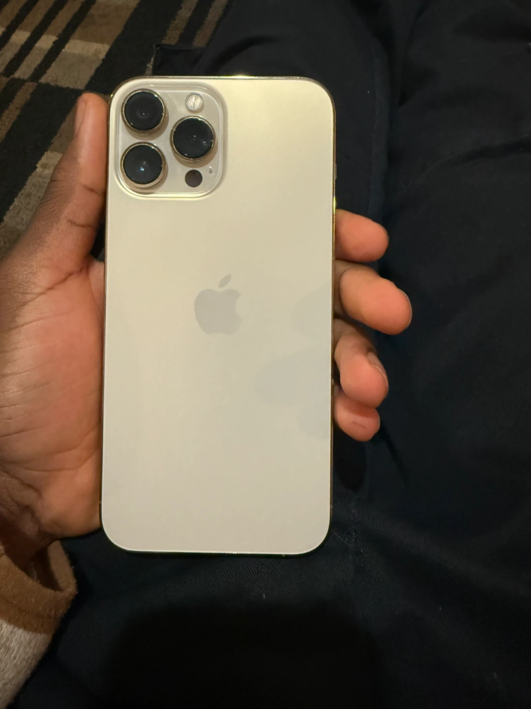 iPhone 13 Pro Max Gold