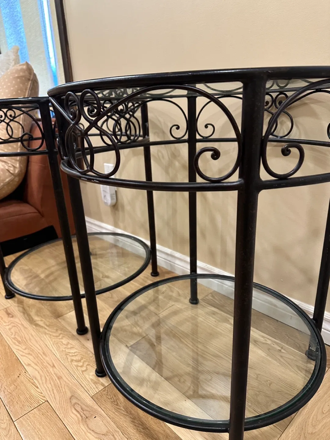 Elegant Pair of Glass Side Tables (CAN DELIVER) image indicator(4)