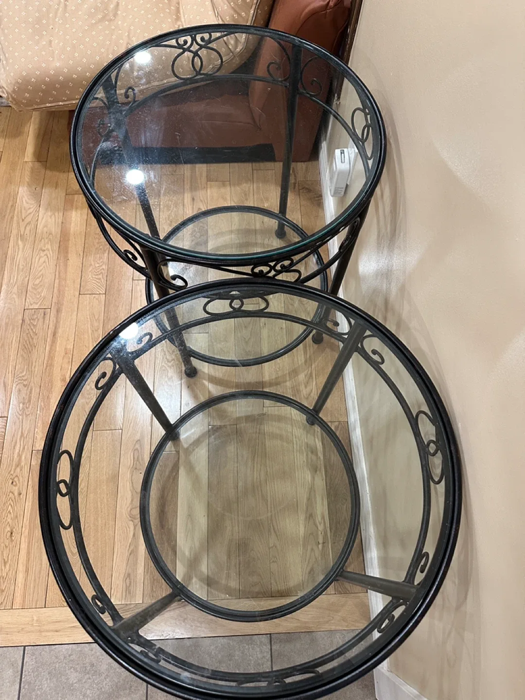 Elegant Pair of Glass Side Tables (CAN DELIVER) image indicator(7)