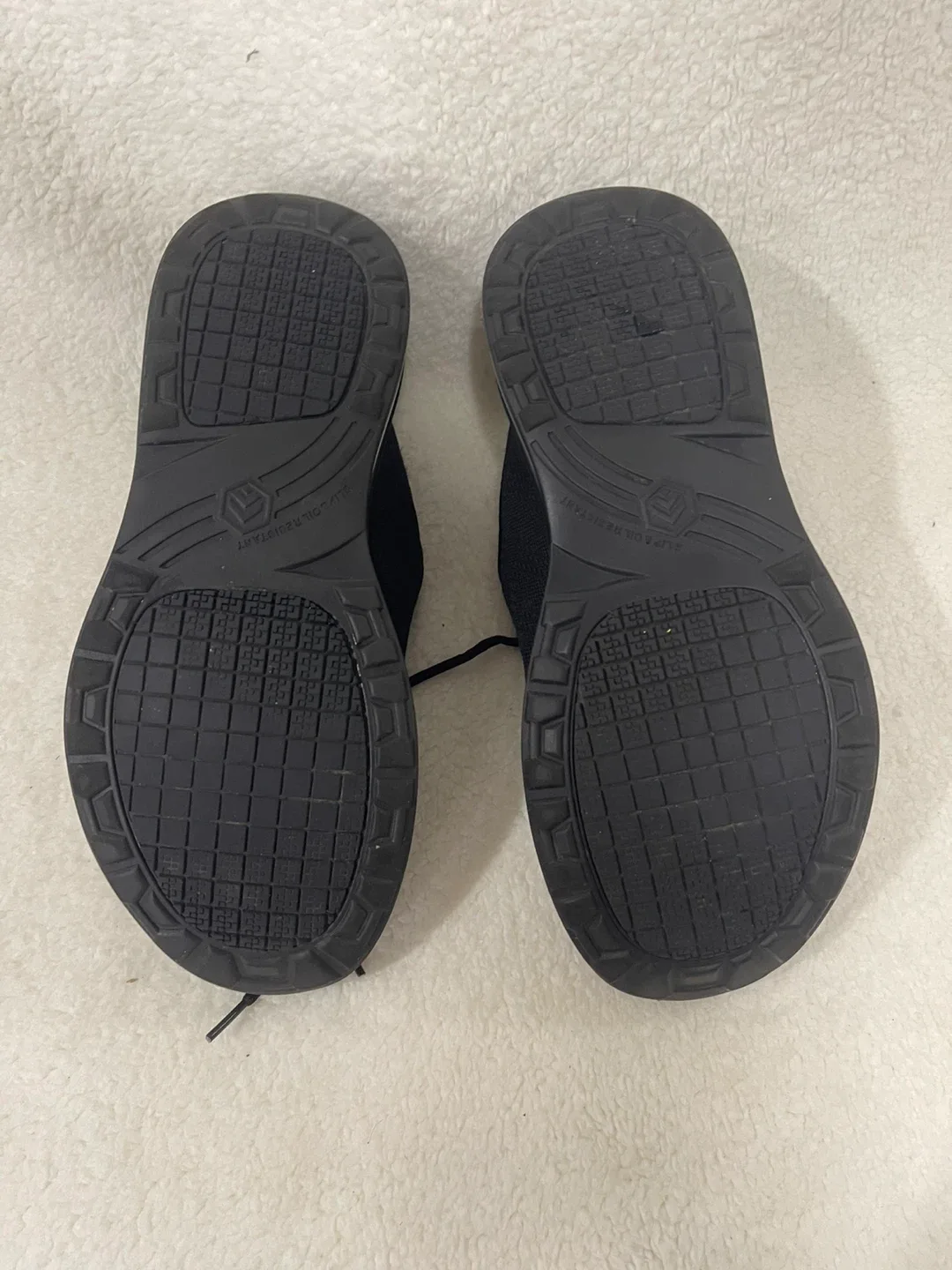 Mens10W LARNMERN Black Non Slip Work Shoes Size: Mens 10 wide image indicator(8)