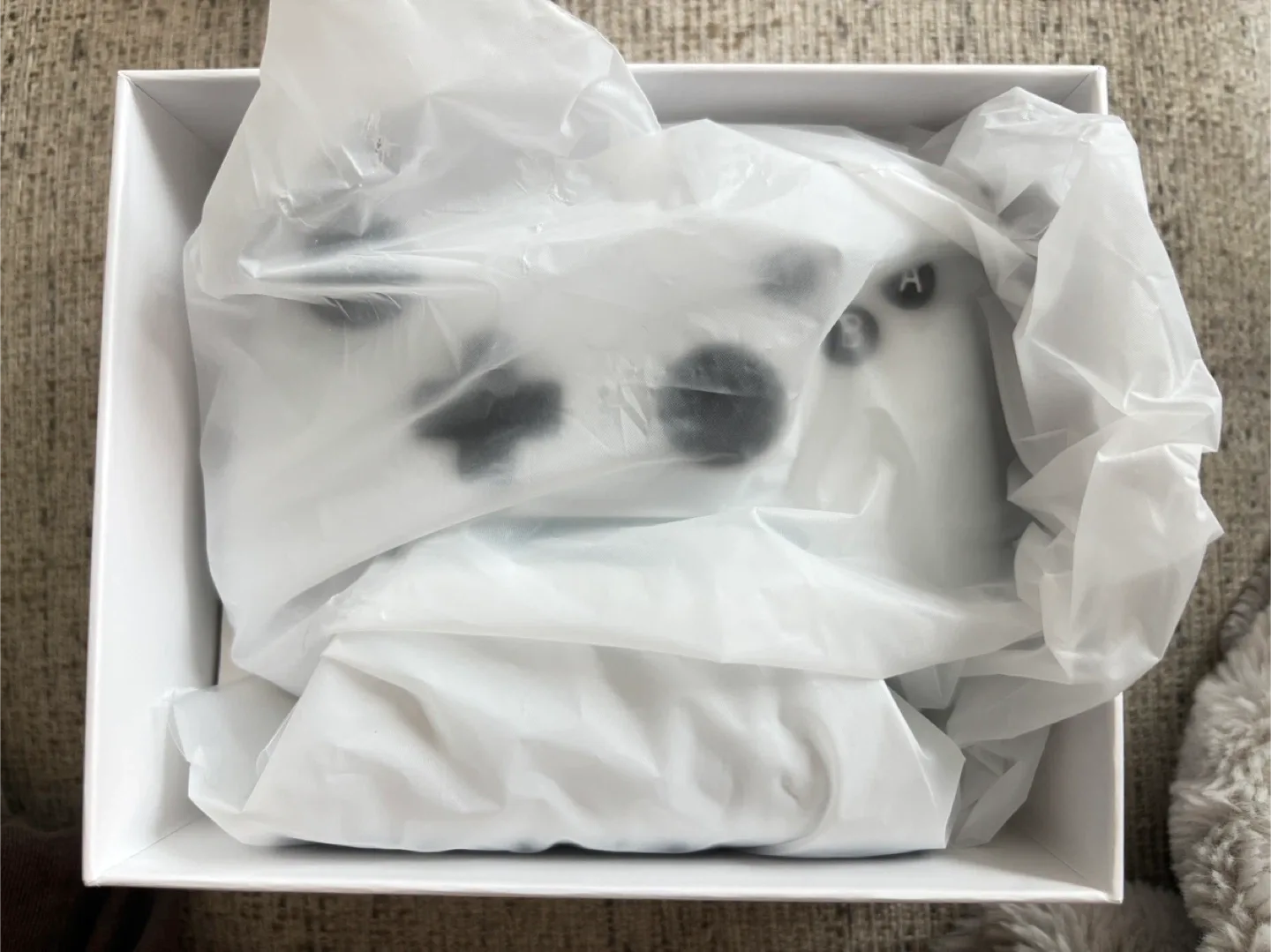 8BitDo Ultimate Bluetooth Controller - White image indicator(2)