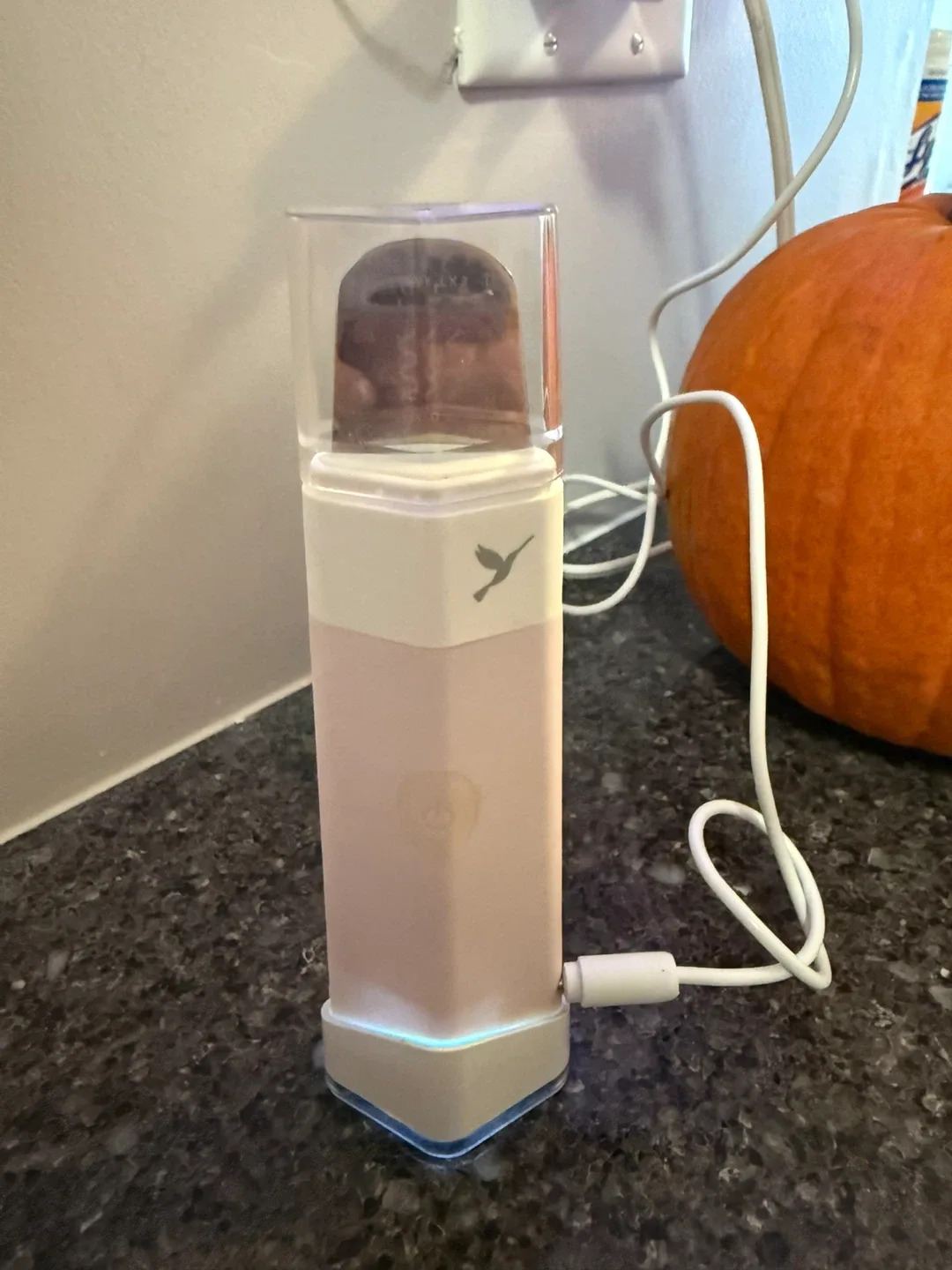 DERMAFLASH DERMAPORE Ultrasonic Pore Extractor - Blush image indicator(2)