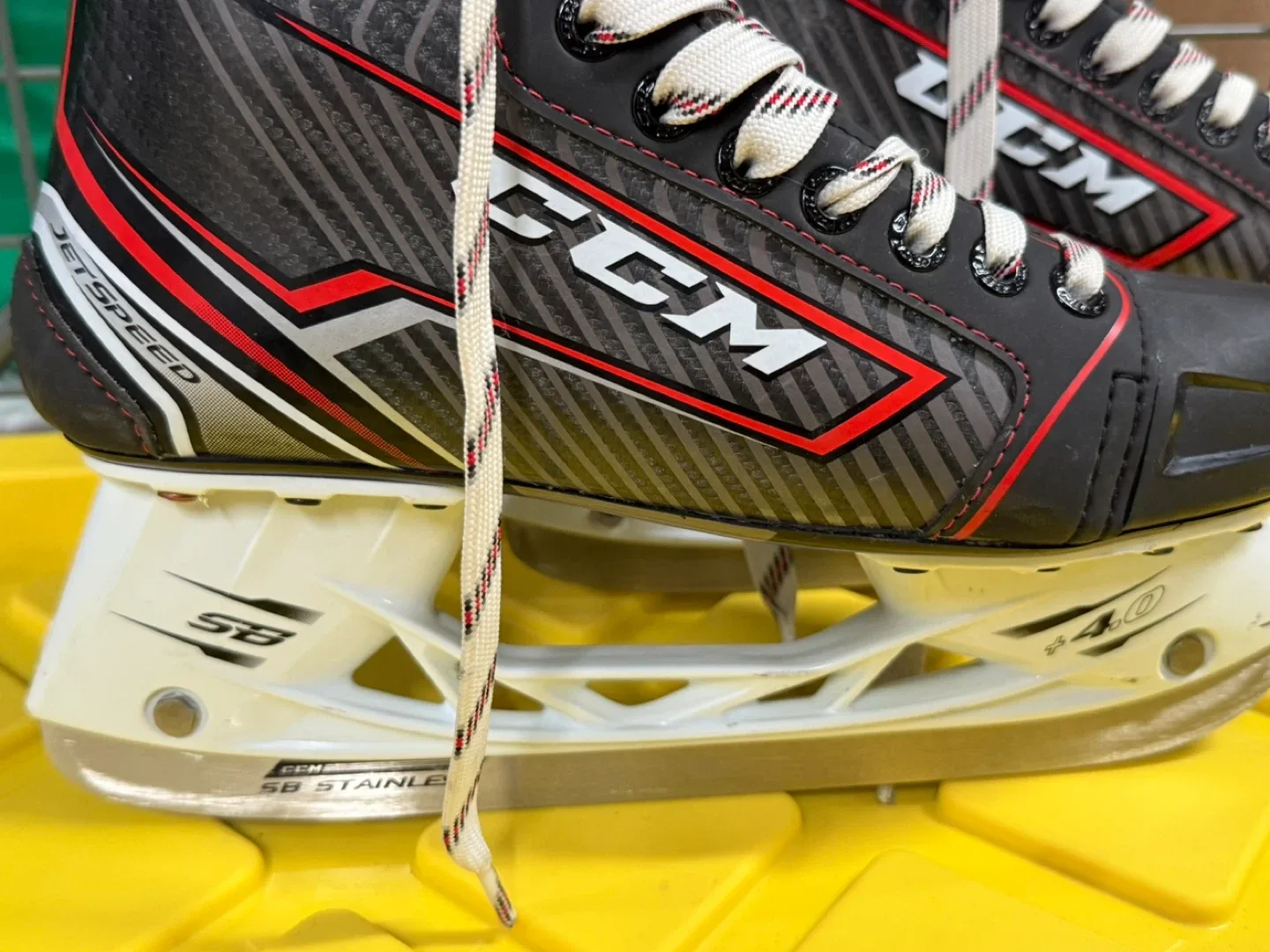 Hockey Skates CCM Jetspeed FT360 image indicator(3)