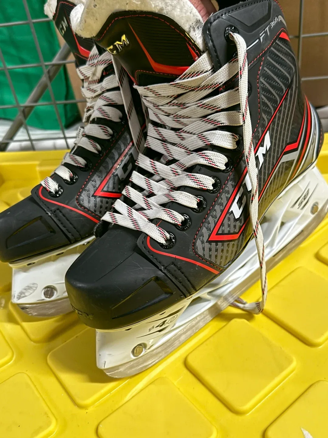 Hockey Skates CCM Jetspeed FT360 image indicator(8)