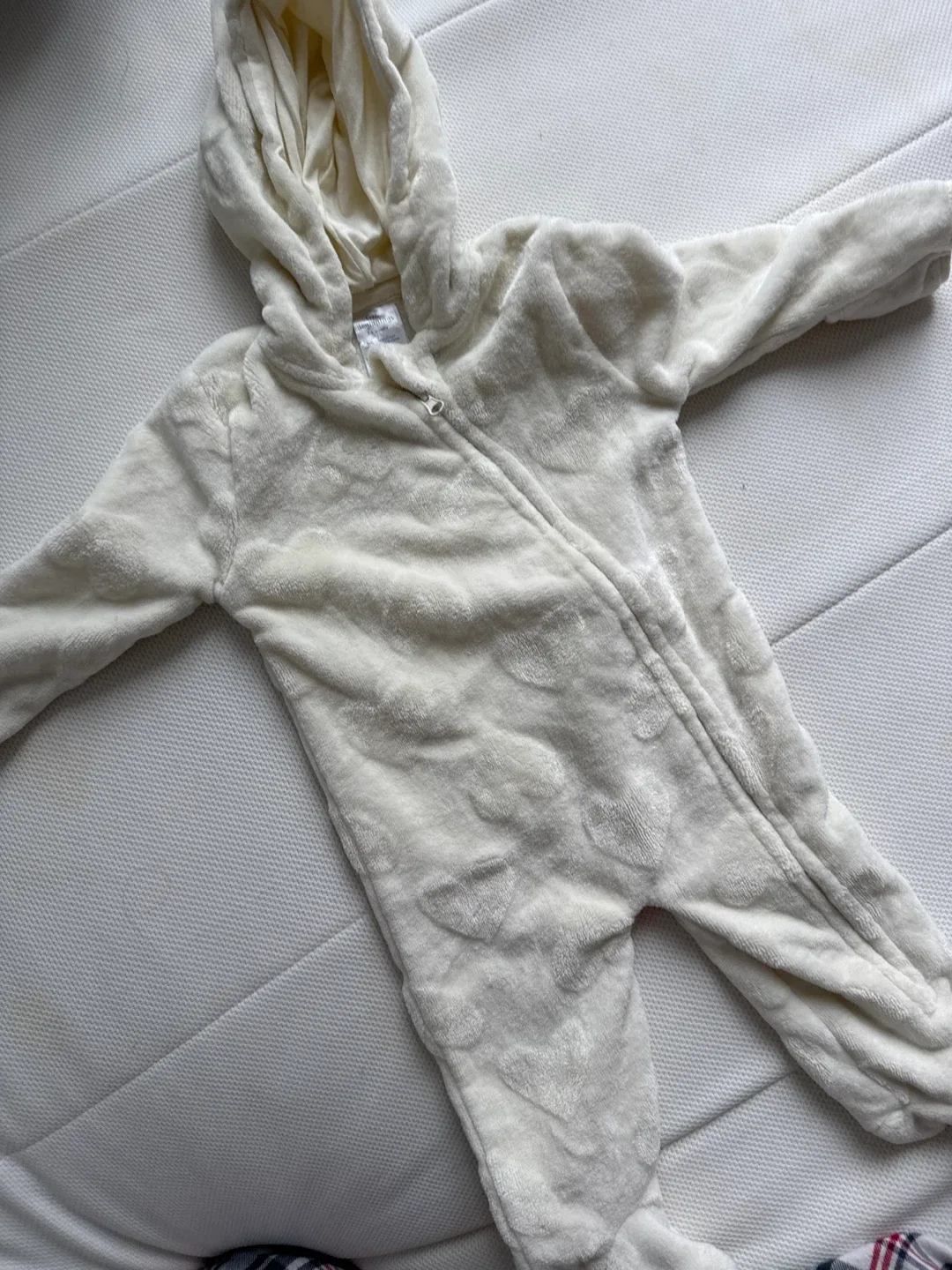 Little Beginnings 3-6 Months Onesie image indicator(3)