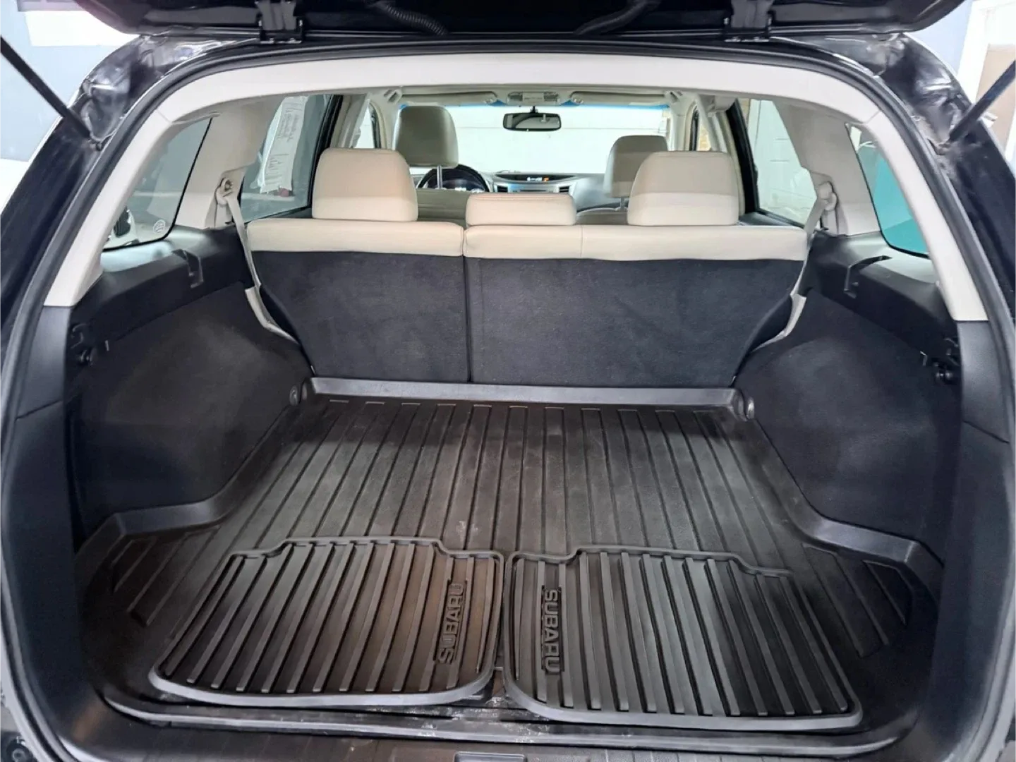 2013 Subaru Outback image indicator(6)