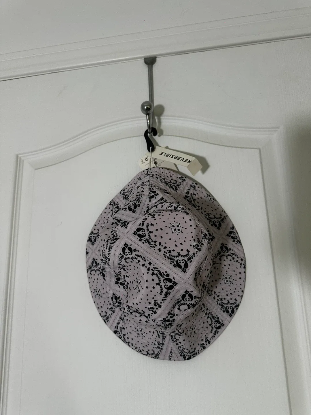 Bershka Reversible Bucket Hat - One Size image indicator(2)