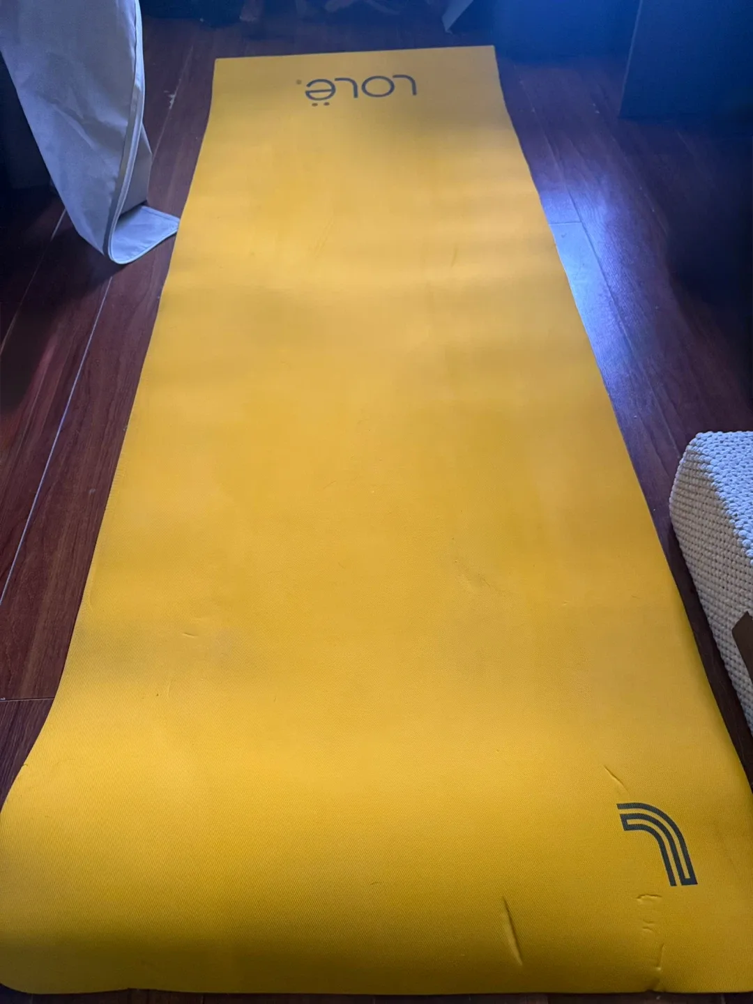 Lolë Yellow Yoga Mat image indicator(3)