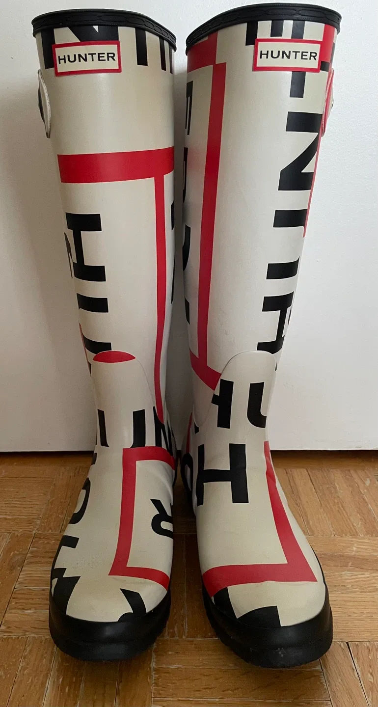 Hunter Boots, Limited Edition, Like New image indicator(2)