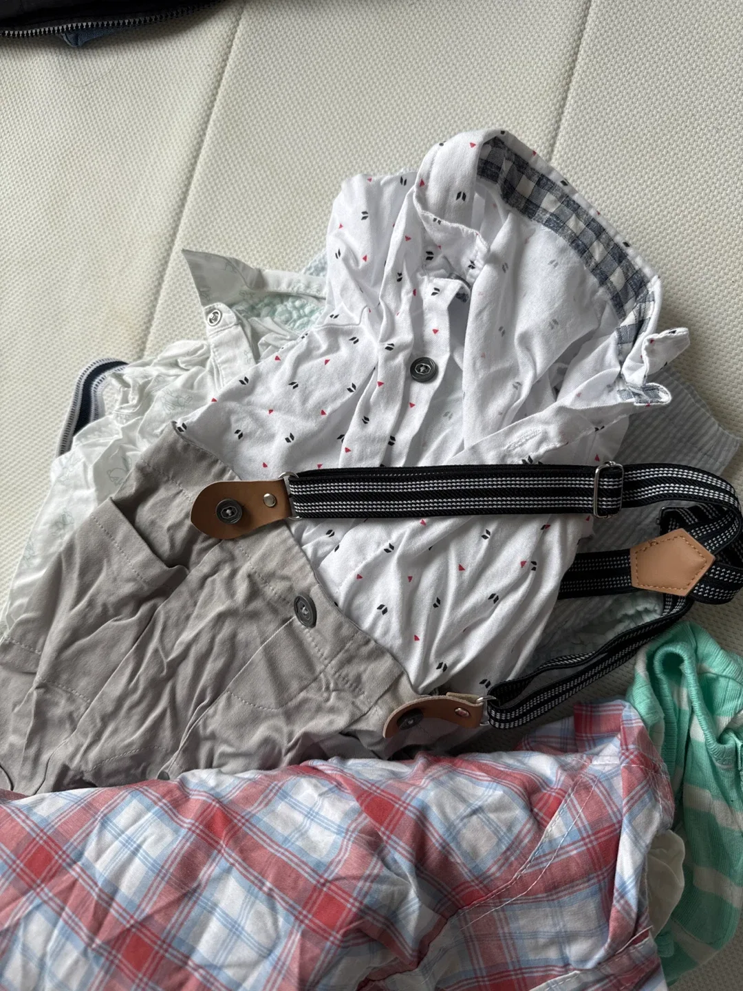 Baby Clothes Bundle - Mixed Sizes & Brands 3-6 3-9 image indicator(3)