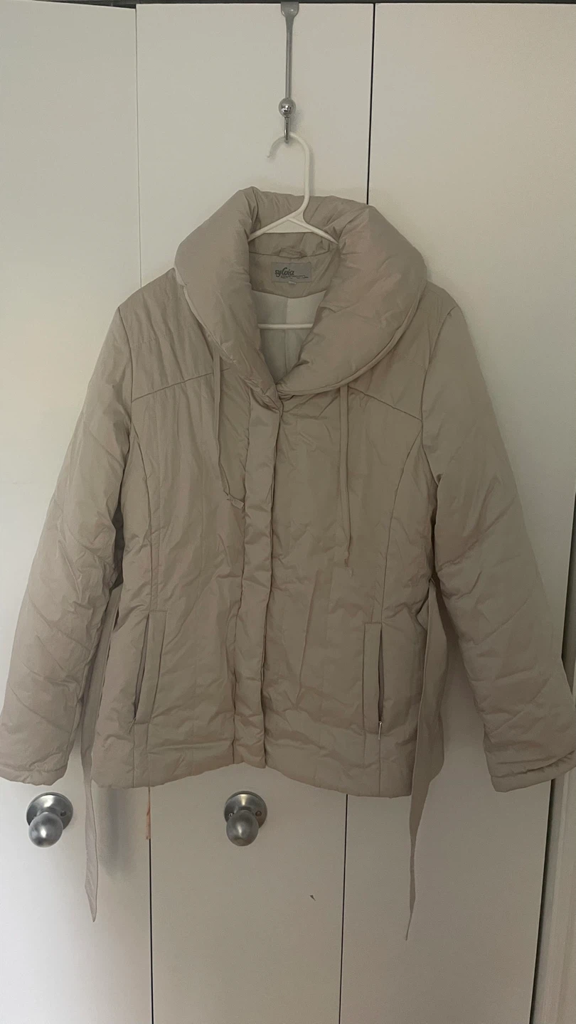 Sylvie Melati Puffer Jacket - Beige