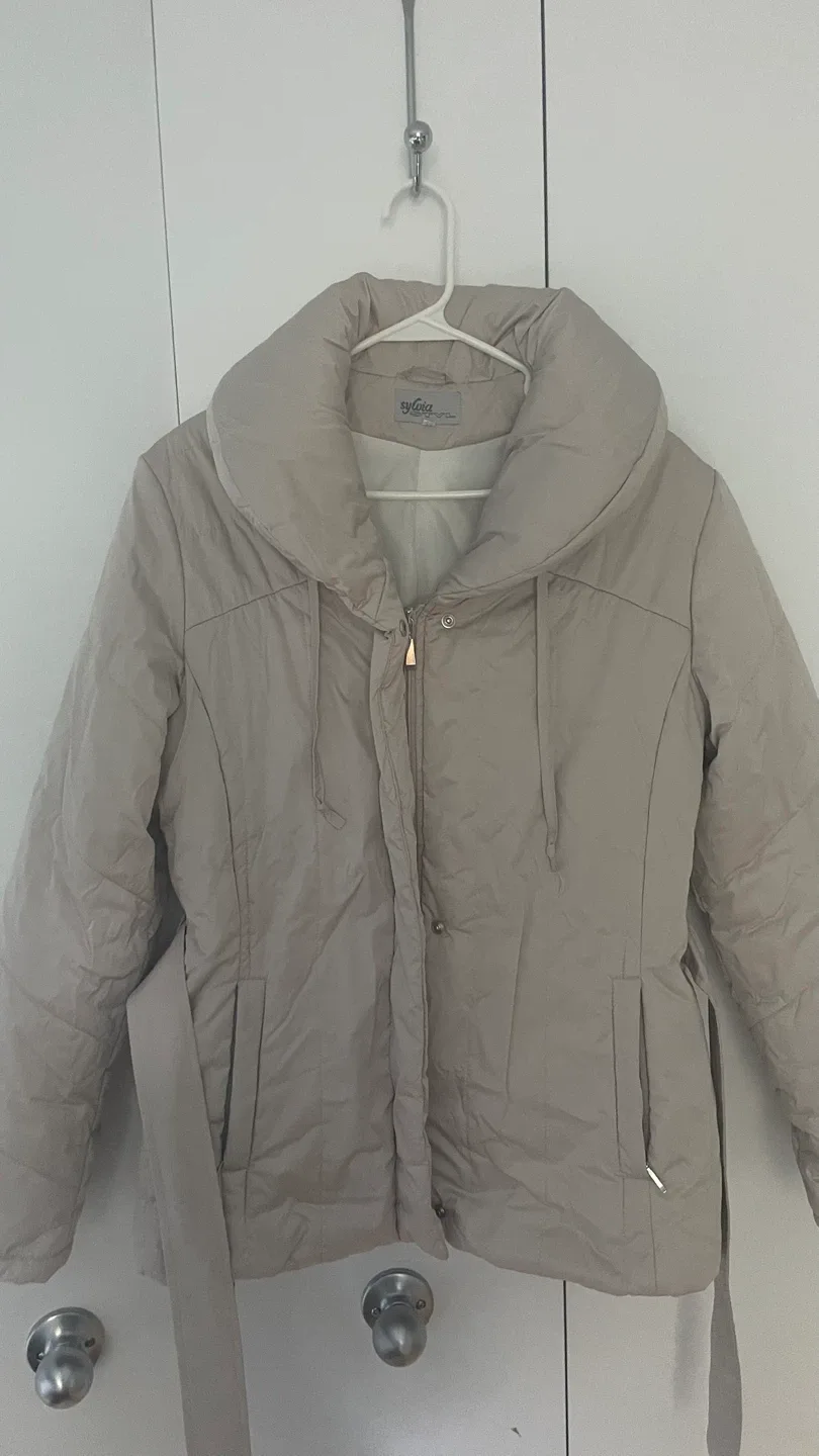Sylvie Melati Puffer Jacket - Beige image indicator(2)
