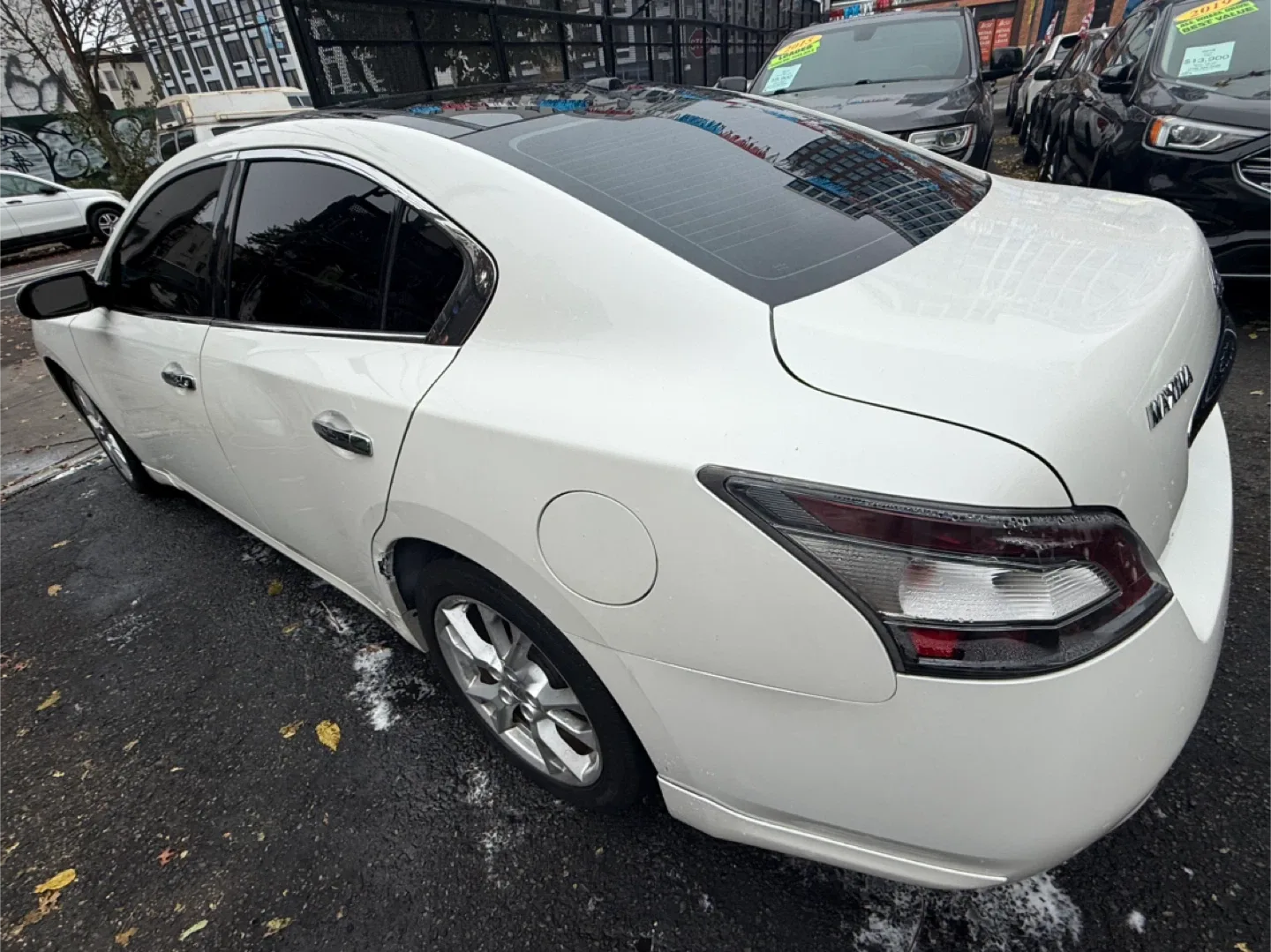 2012  Nissan Maxima Sedan image indicator(5)