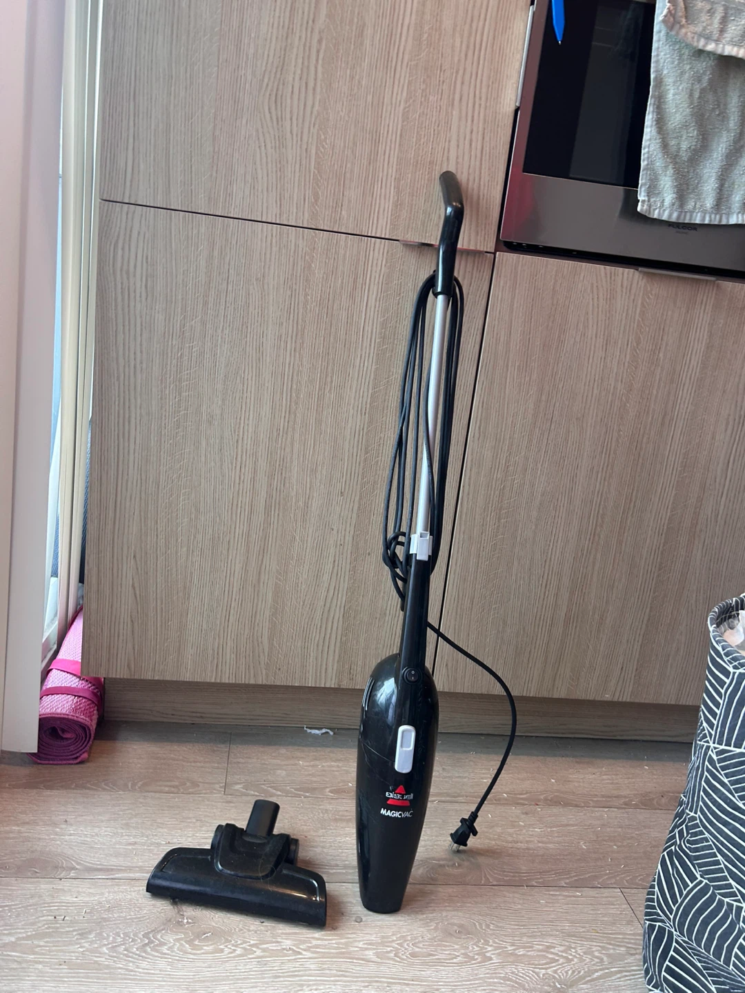 Bissell Magic Vac Stick Vacuum- available till 31st Oct morning - photo 2