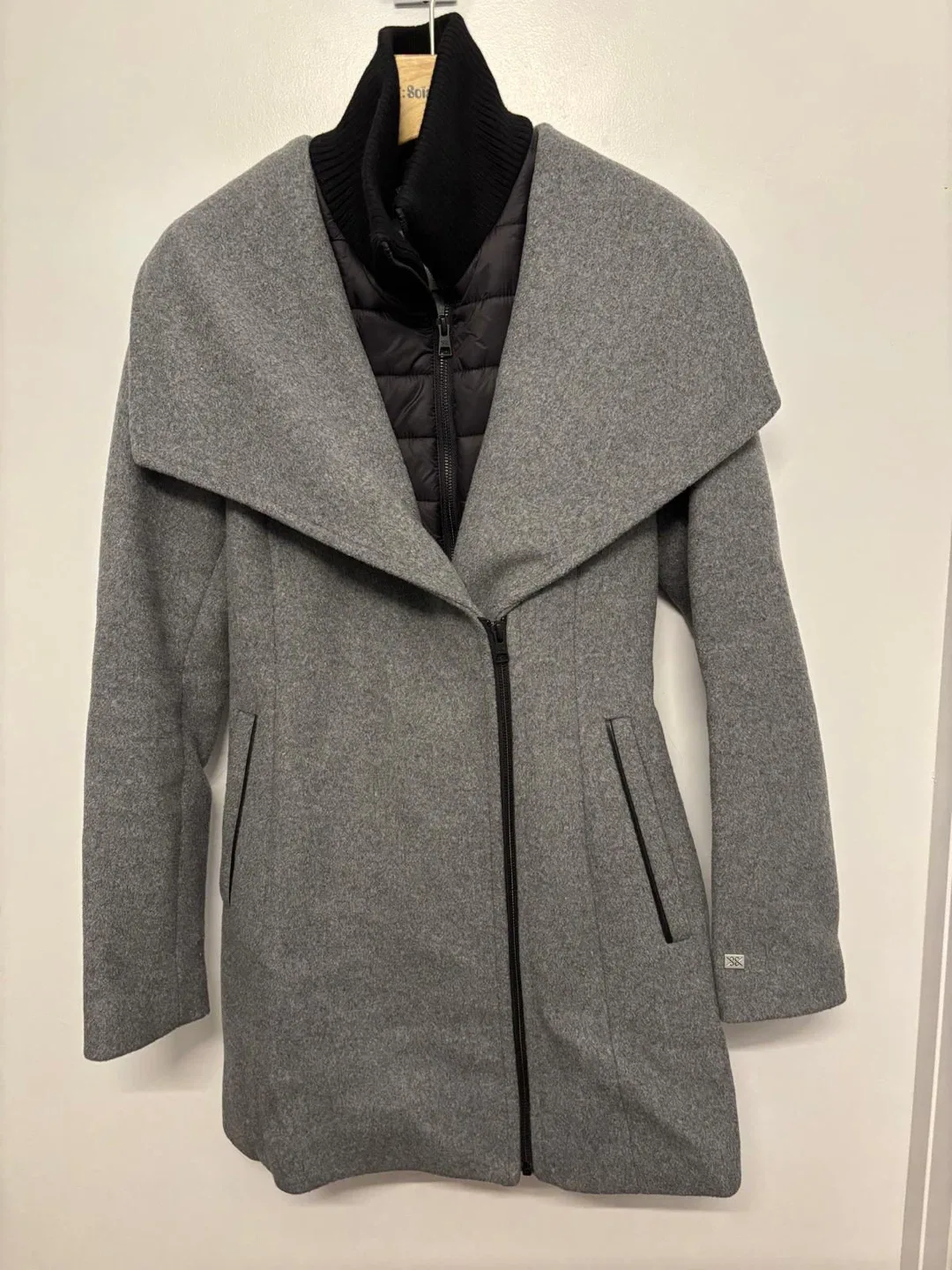 Soia & Kyo Grey Wool Coat XS - like new image indicator(3)