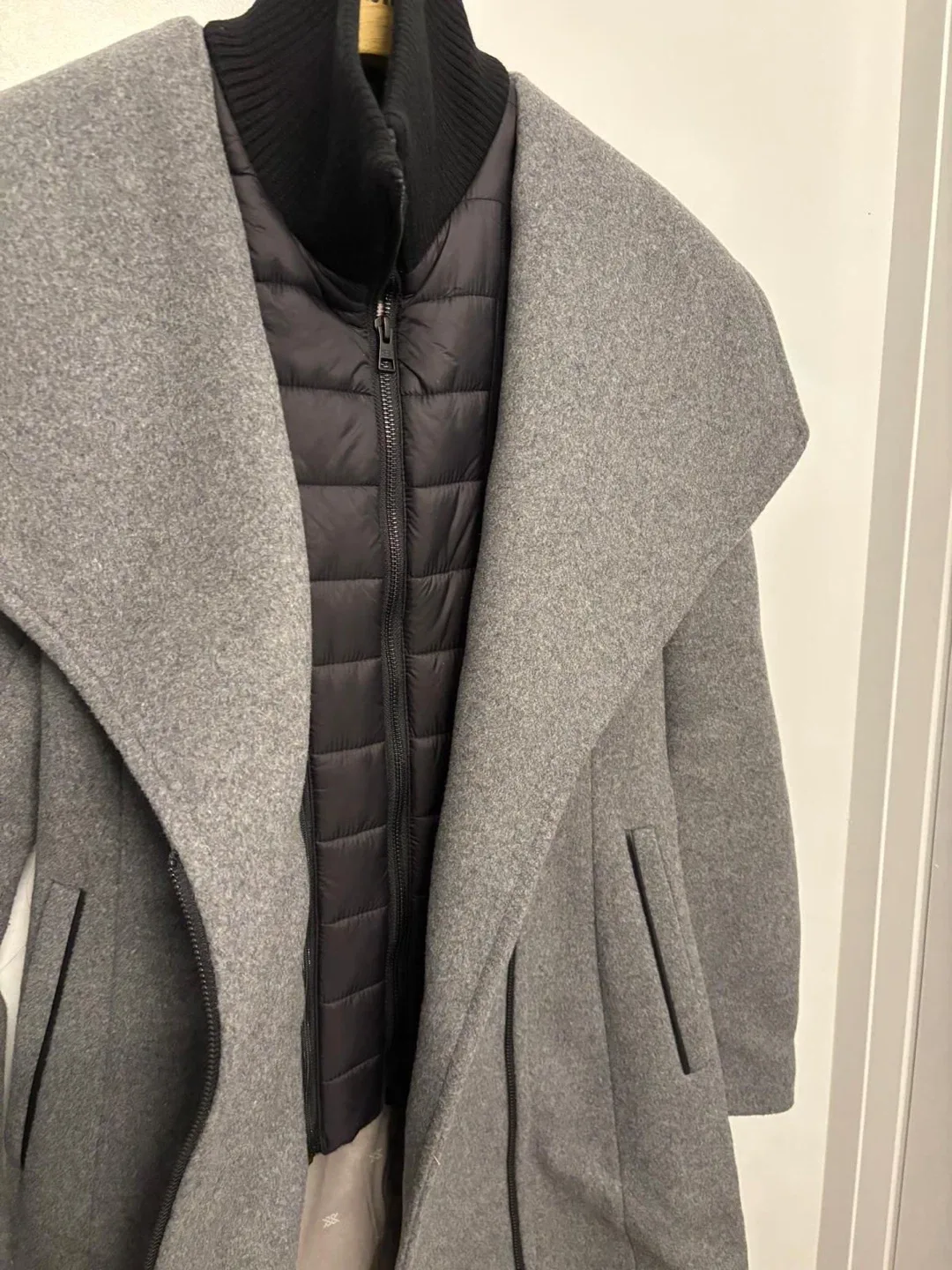 Soia & Kyo Grey Wool Coat XS - like new image indicator(4)