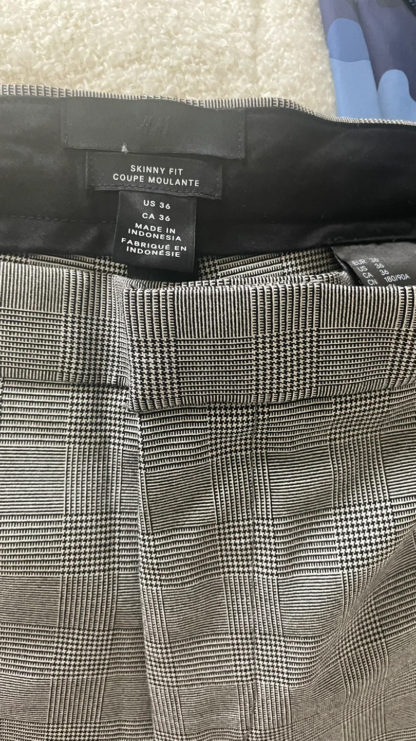H&M Skinny Fit Plaid Pants - Size US 36 / CA 36 - photo 4