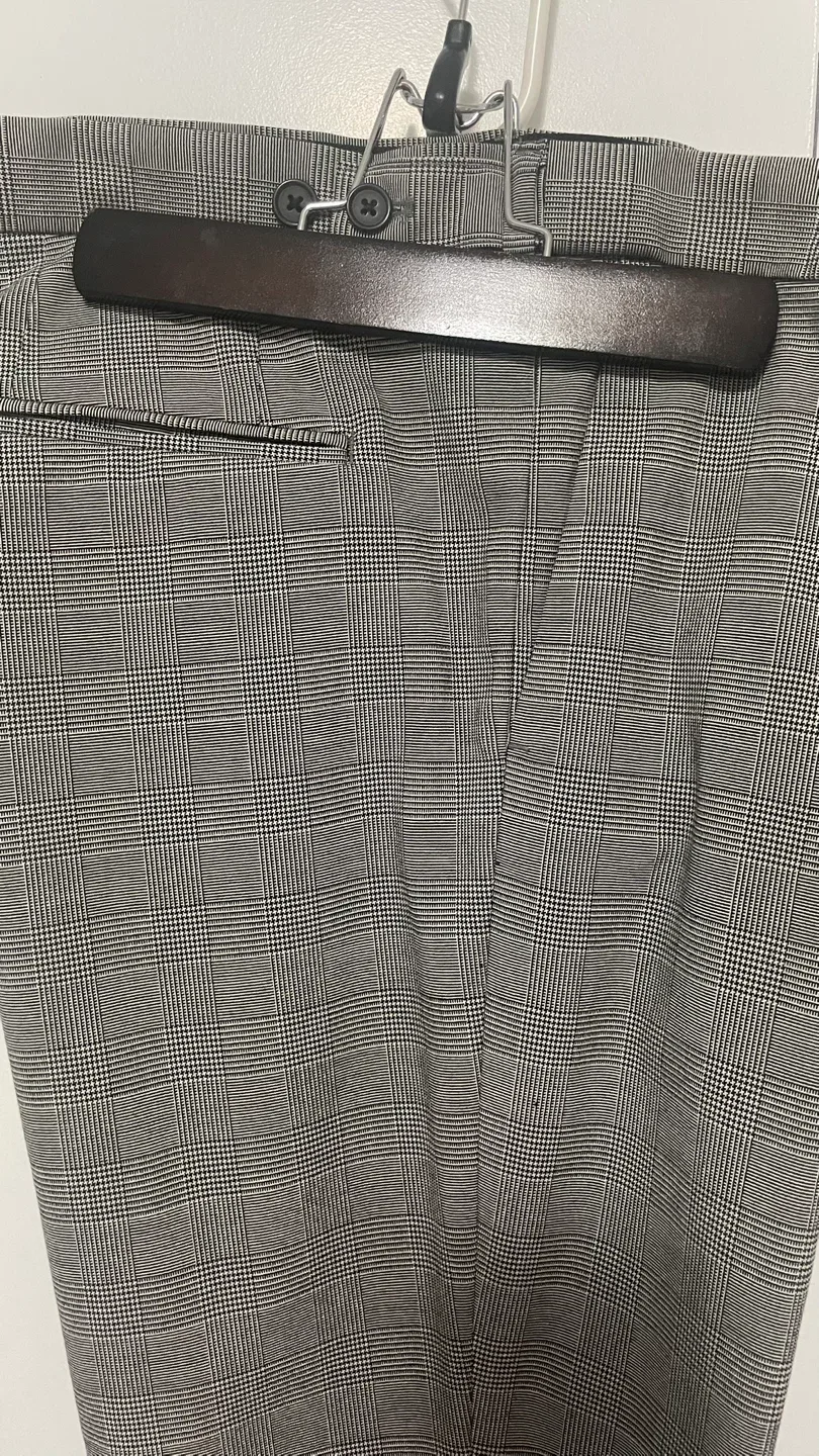 H&M Skinny Fit Plaid Pants - Size US 36 / CA 36 image indicator(2)