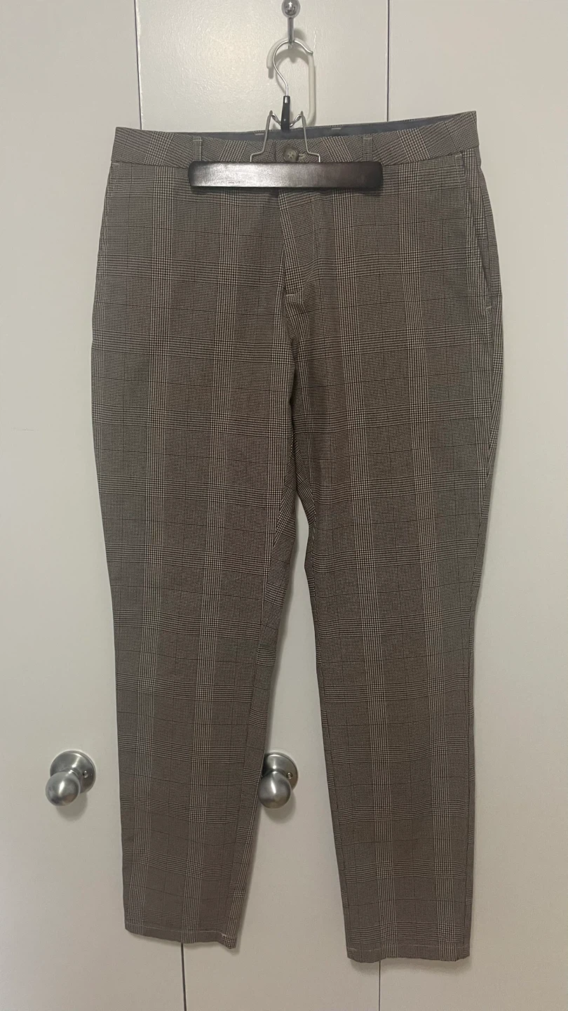 Old Navy Athletic Taper Plaid Pants 33x34