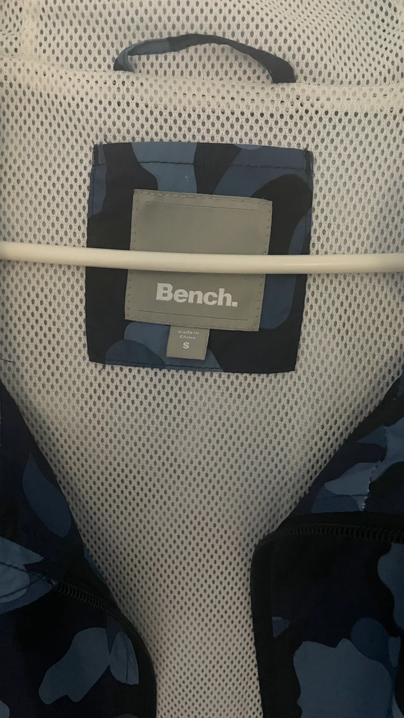 Bench. Blue Camo Jacket - Size Small - photo 3
