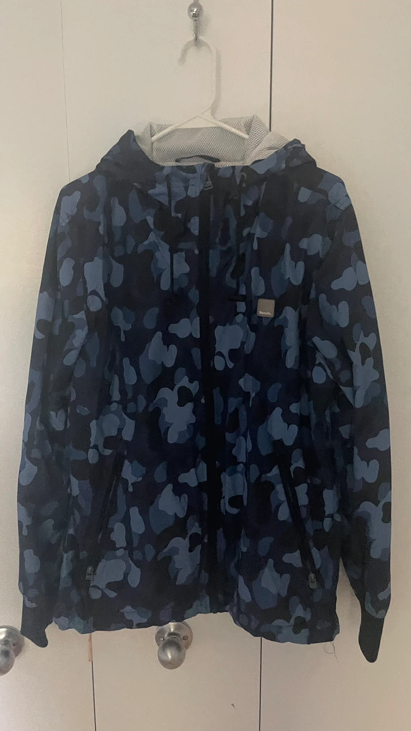 Bench. Blue Camo Jacket - Size Small - photo 2