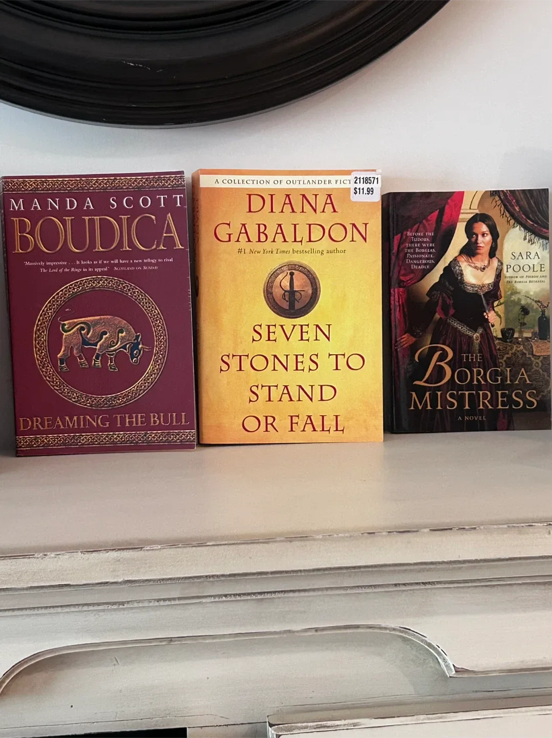 Mixed Lot of Historical Fiction Books image indicator(5)