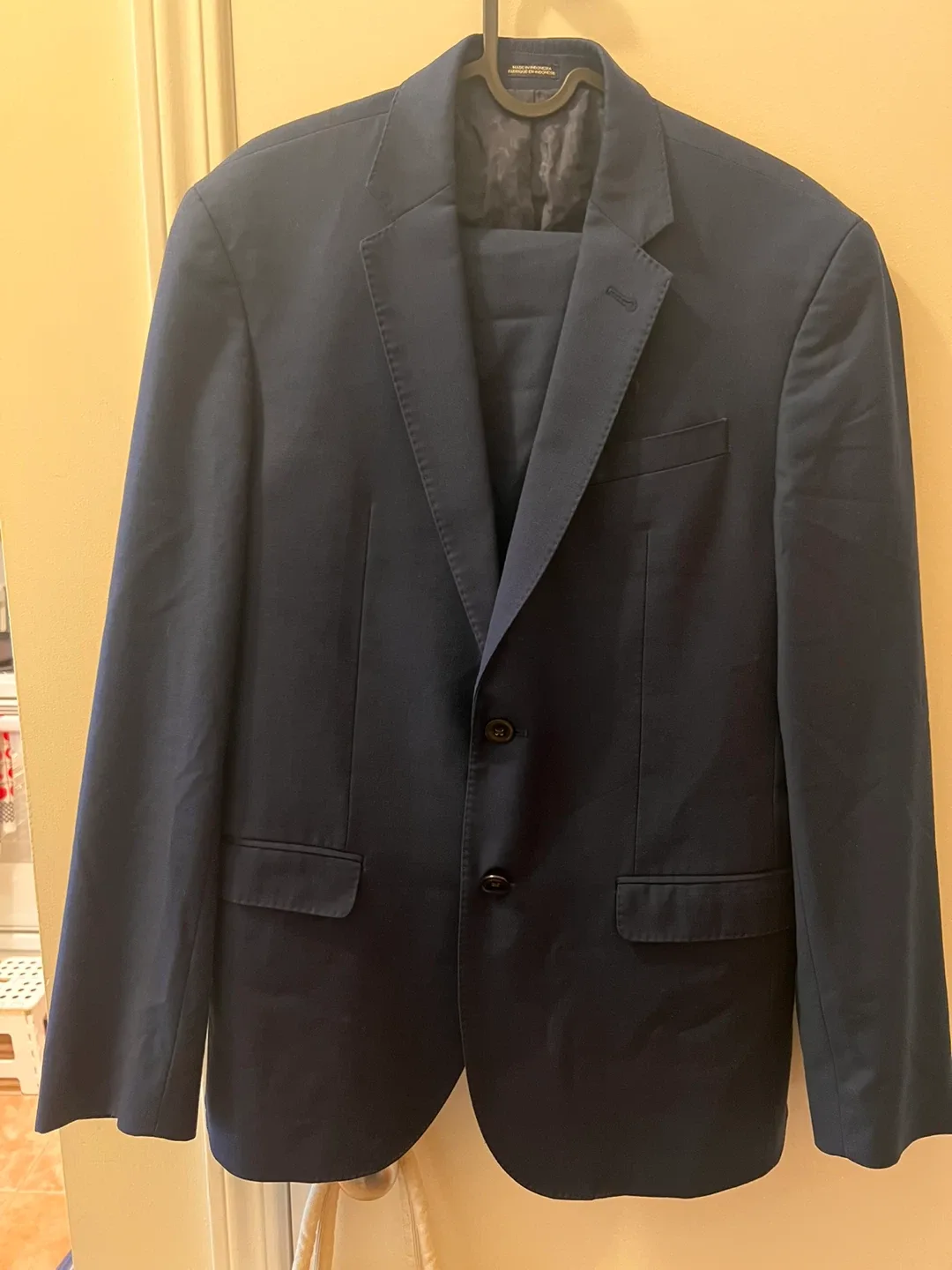 🚨 NEED GONE 🚨 JOE Joseph Abboud Navy Blue Suit thumbnail