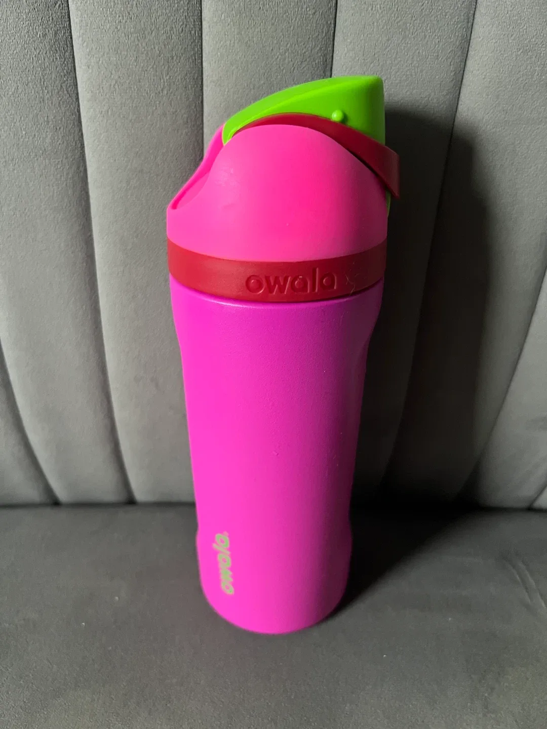 Owala FreeSip Water Bottle - Pink, 16oz thumbnail