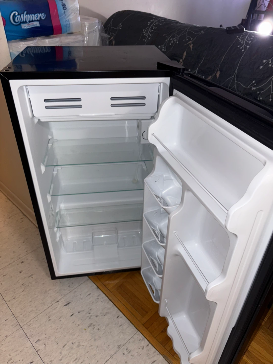 Arctic King Mini Fridge - Black - photo 3